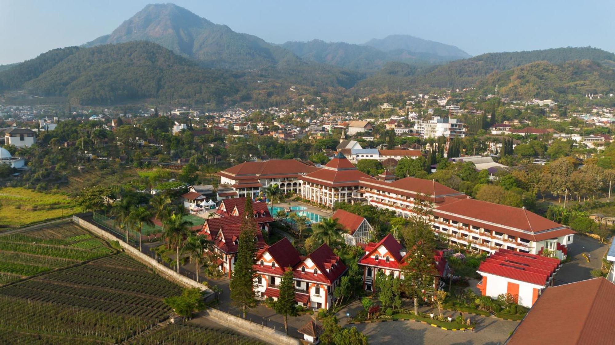 Royal Hotel And Villa Batu Batu  Eksteriør bilde